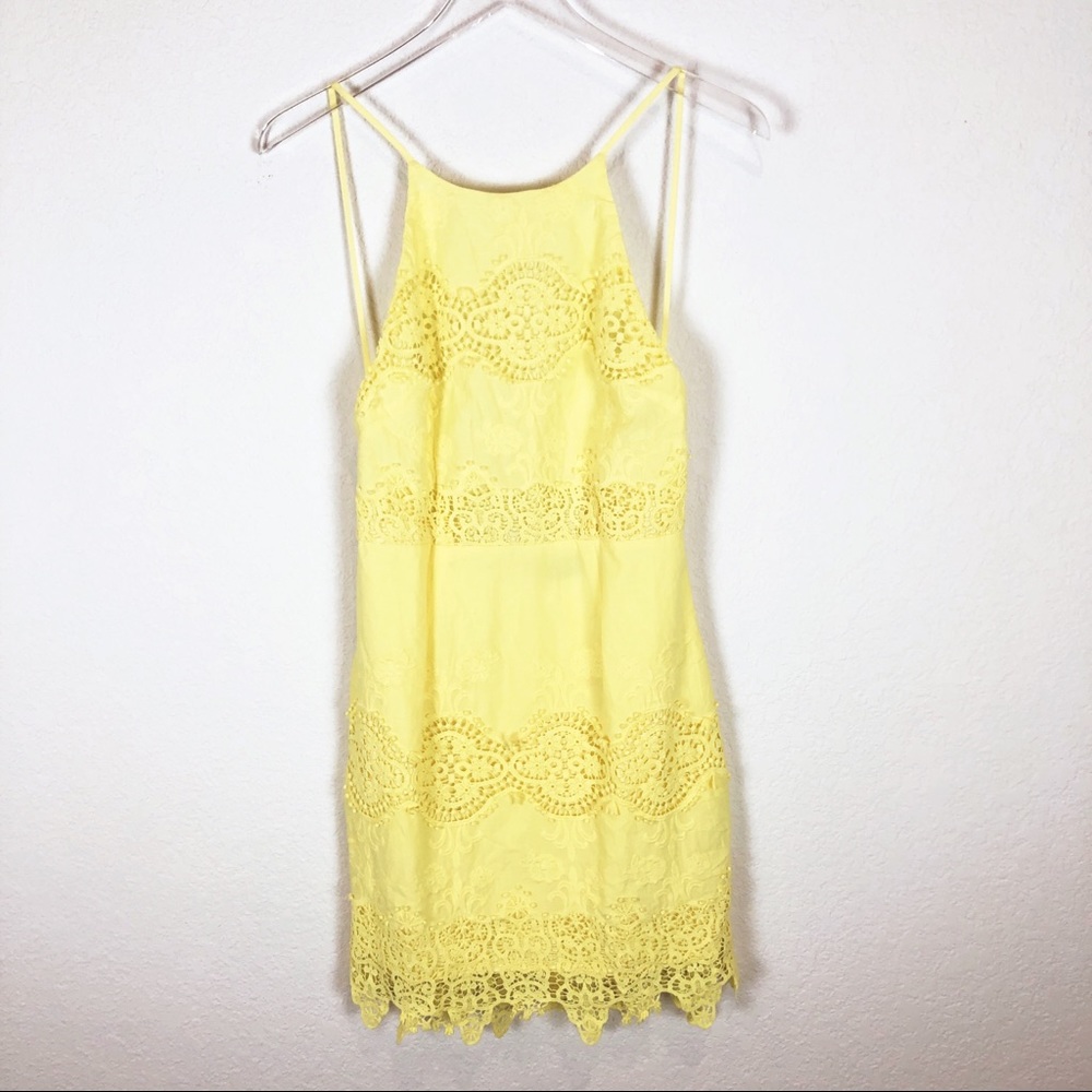 LuLu's | Yellow Lace Backless Short Dress Size M